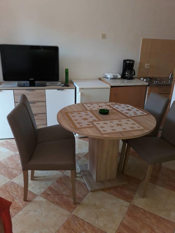Apartments Ella Ližnjan Extérieur photo